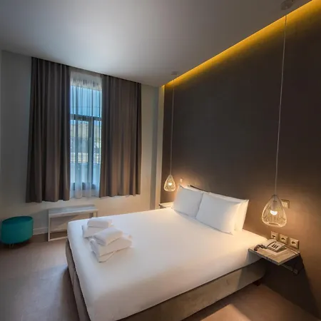 Avra Nafpliou Hotel 3*