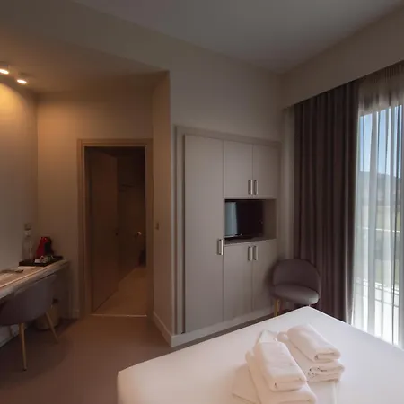 Avra Nafpliou Hotel