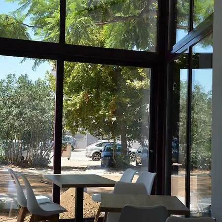 Avra Nafpliou נאפפליו