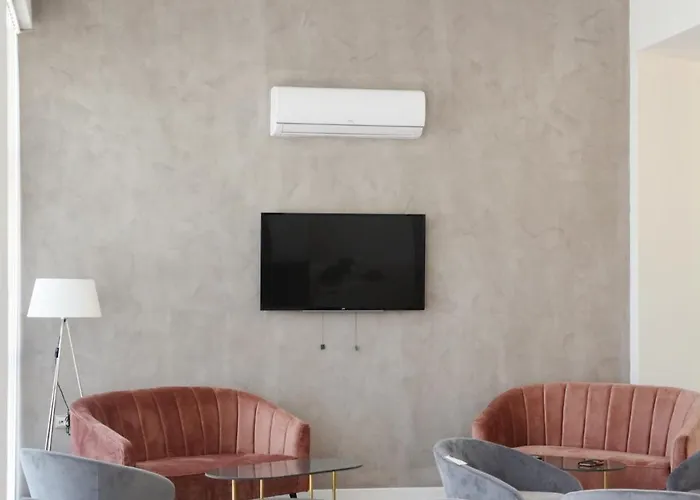 Avra Nafpliou Hotel 3*