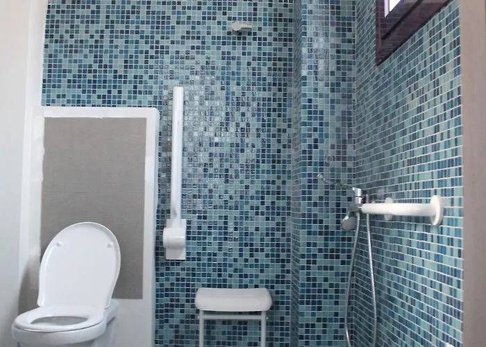 Avra Nafpliou Отель 3*